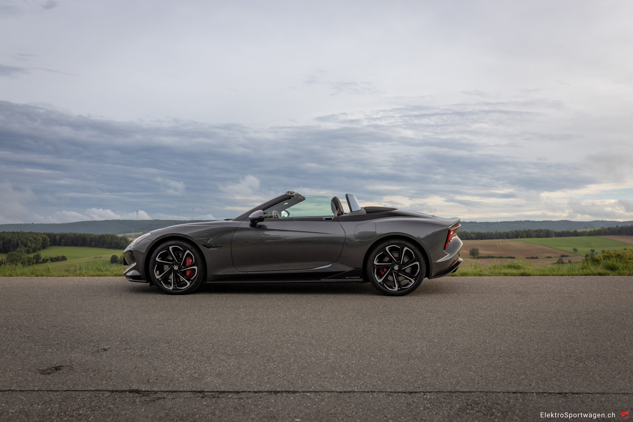 MG Cyberster AWD XPower (77kWh / 510 PS)