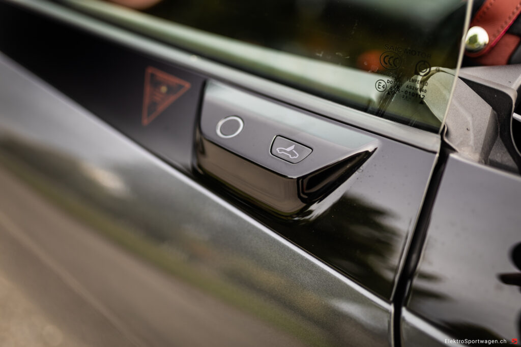 MG Cyberster AWD XPower (77kWh / 510 PS)