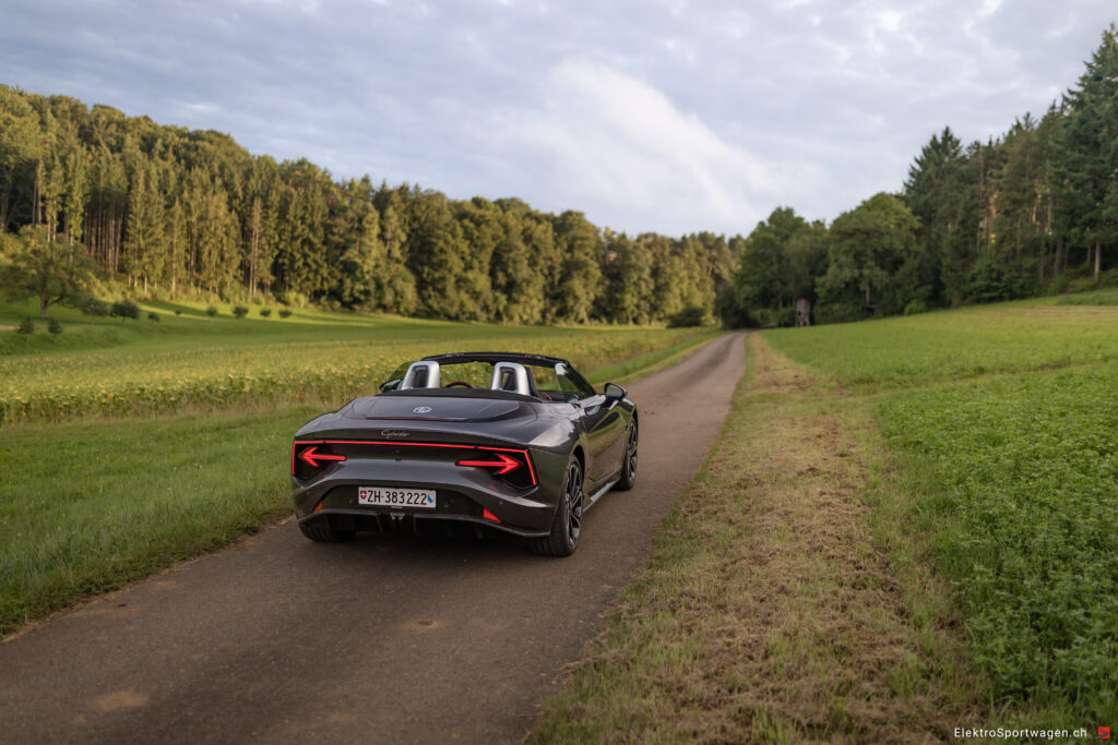 MG Cyberster AWD XPower (77kWh / 510 PS)