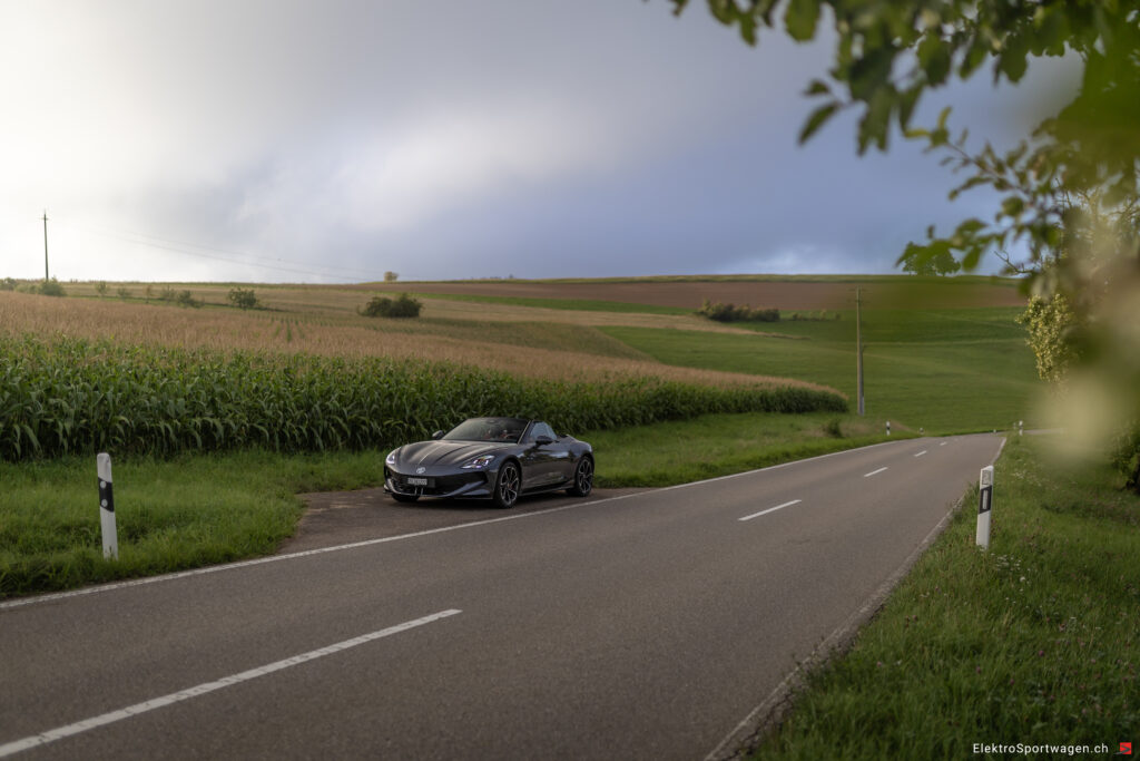 MG Cyberster AWD XPower (77kWh / 510 PS)