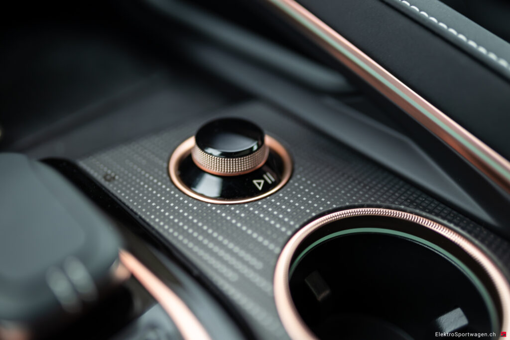 Zeekr 001 Privilege AWD im Test: Fahrverhalten, Alltag, Langstrecke und Fazit