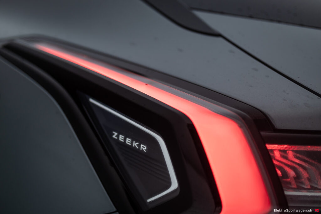 Zeekr 001 Privilege AWD im Test: Fahrverhalten, Alltag, Langstrecke und Fazit