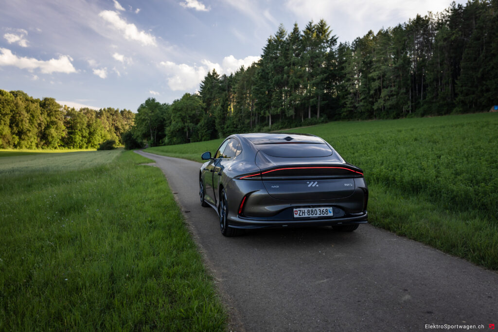 Fahrbericht: MG IM5 100 KWh Performance 4WD - Wolf im Buchhalterpelz