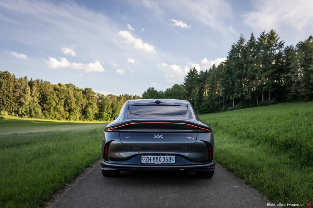 Fahrbericht: MG IM5 100 KWh Performance 4WD - Wolf im Buchhalterpelz