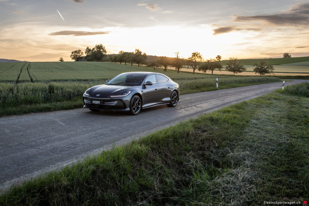 Fahrbericht: MG IM5 100 KWh Performance 4WD - Wolf im Buchhalterpelz